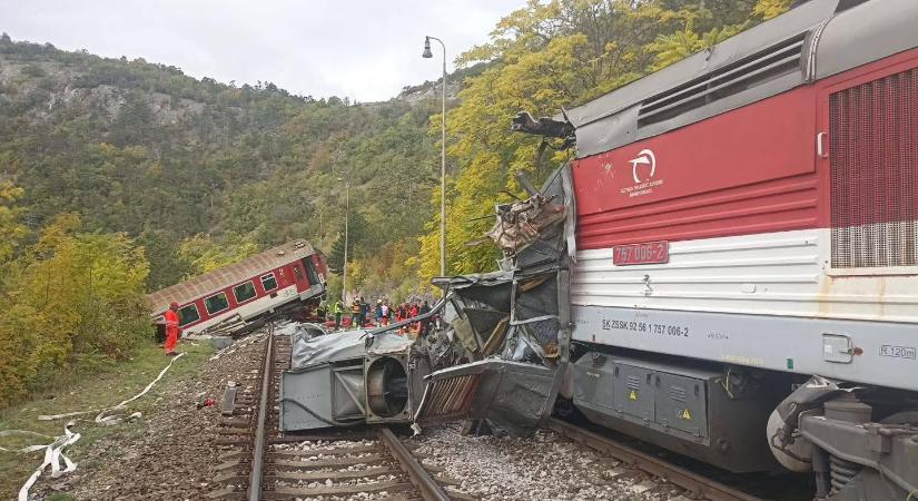 Szlovák vonatbaleset: több mint száz sérült, ketten válságos állapotban