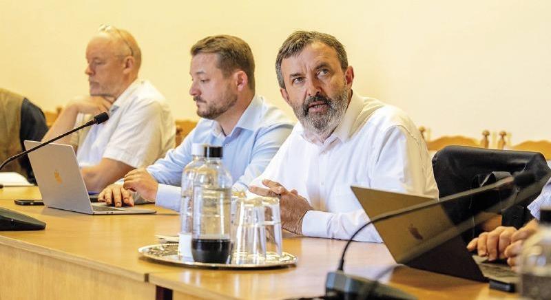 A zöld jövőről egyeztetett Palkovics László Sopronban