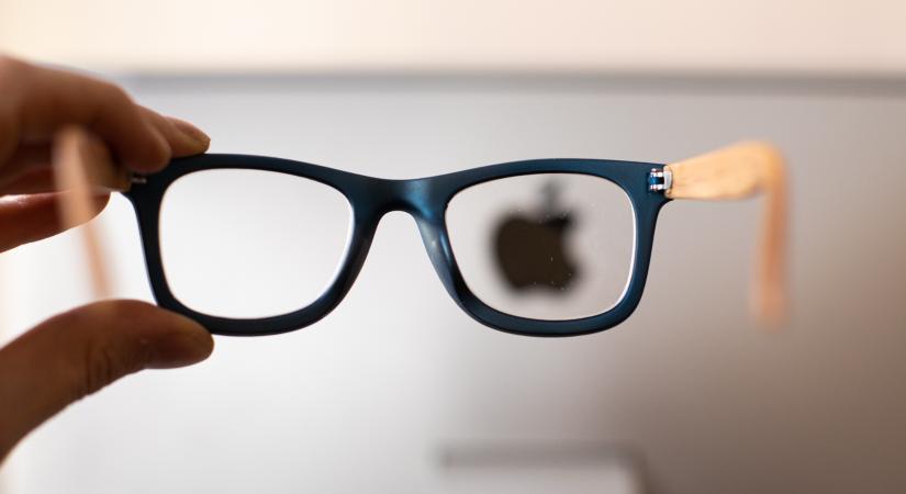 Rohamtempóban készülhet az Apple okosszemüvege