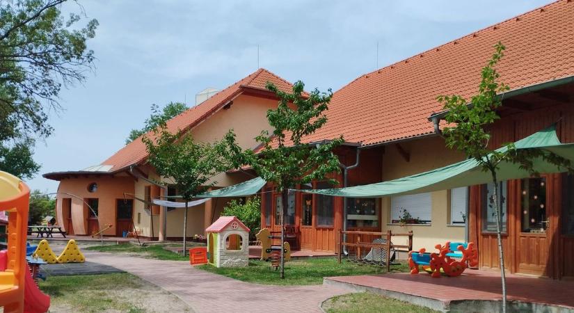 Napelemmel, új játszótérrel és csoportszobával bővül a Hétszínvirág óvoda