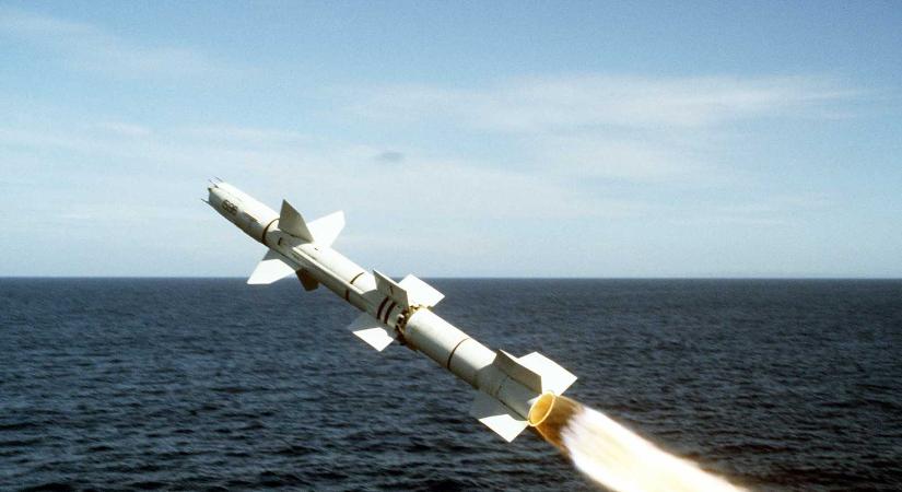 Légvédelmi fegyvereket kért a NATO-tól Zelenszkij