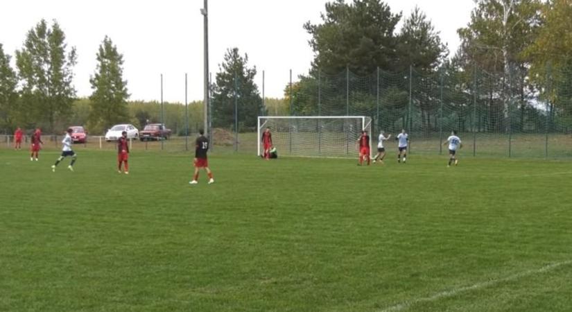 Videó! Csörgő így továbbította a kapuba a labdát, ezzel a góllal nyert a Monostorpályi