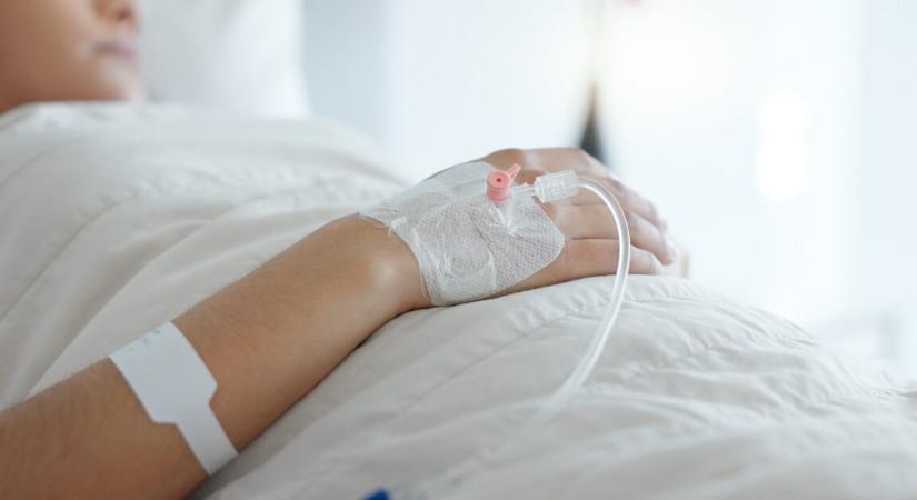 Egy napra volt a haláltól egy 31 éves nő – húgyúti fertőzésből lett életveszélyes szepszis