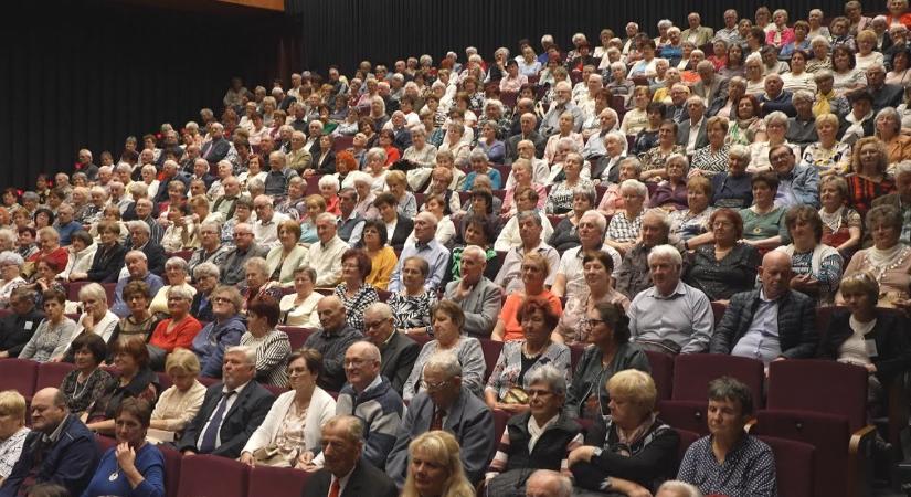 Vigyázzanak egymásra – idősek napi ünnepséget tartottak