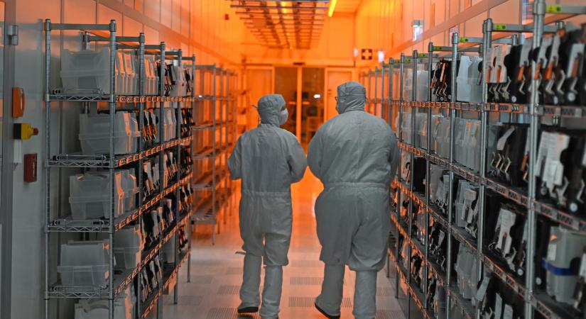 A holland kormány államosított egy kínai chipgyártó céget