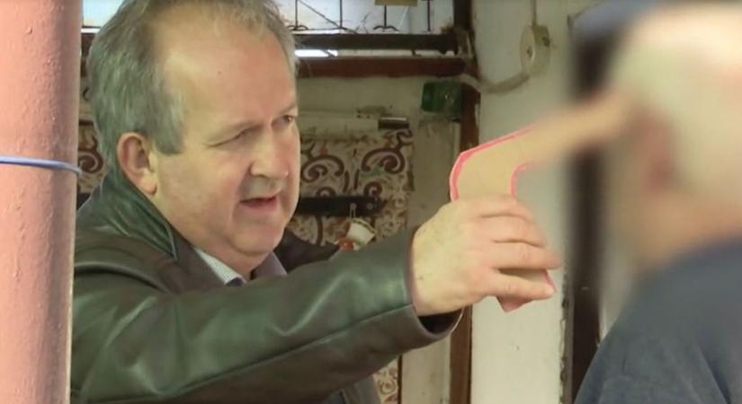 Hideglelős videó, így lőtte fejbe barátját a siketnéma férfi Miskolcon