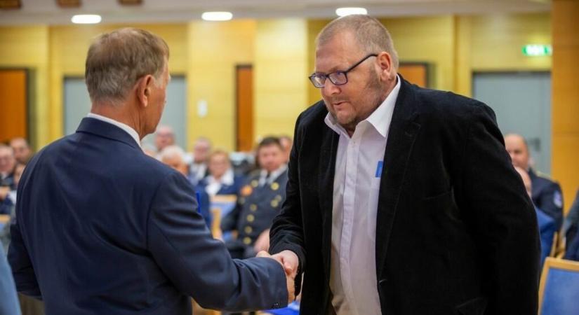 Polgárőr, aki Sárvárt és a térséget is képviseli – Országos elismerést kapott Varga Miklós