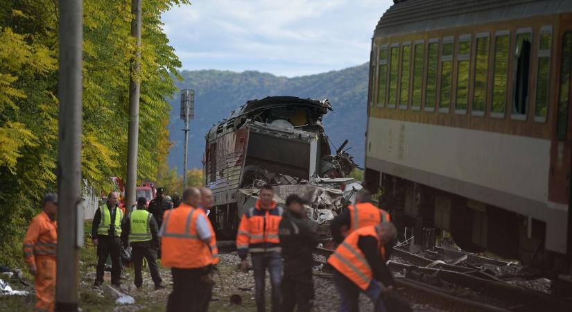 Egy vietnámi nő és egy terhes nő is van a vonatbaleset sérültjei között