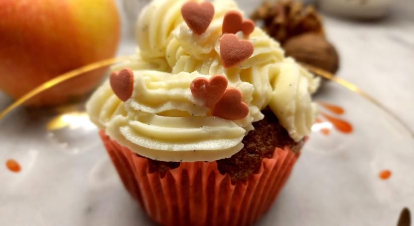 Cupcake gyorsan, egyszerűen – hamisítatlan őszi recept almával és fahéjjal