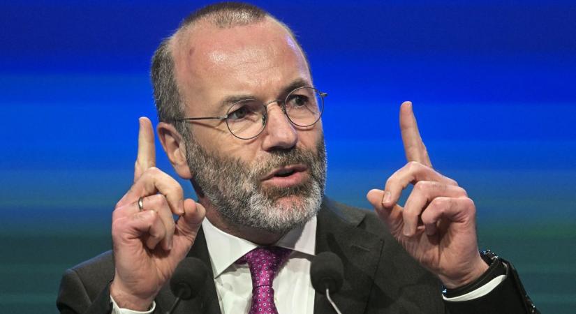 Alaposan megremegett Manfred Weber trónja, elindult a Néppártban a francia forradalom