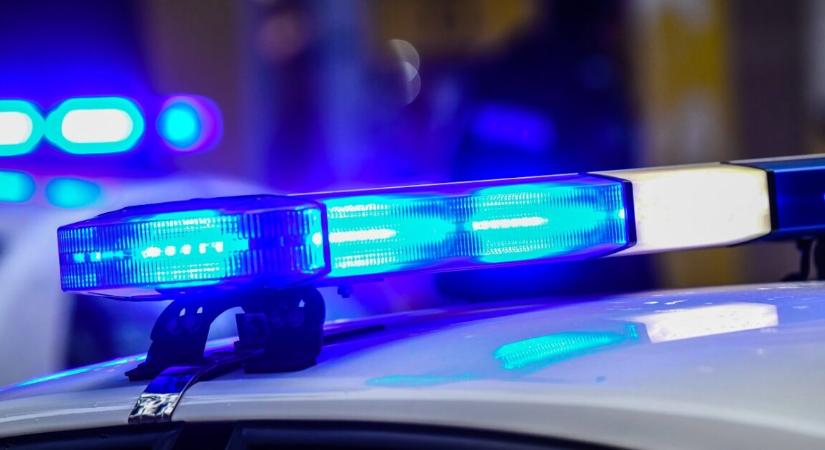 Sokkoló támadás az iskolában – három embert késelt meg egy volt diák, miközben bombákat rejtett el