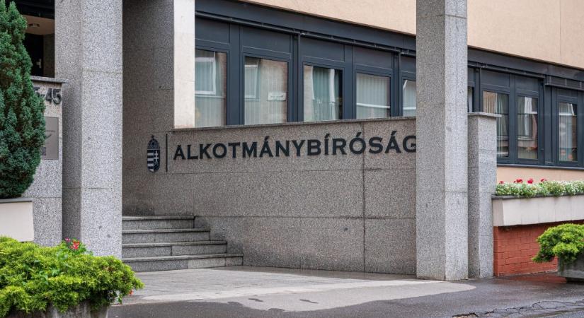HVG: Alapjaiban írja át a Alkotmánybíróság működését egy fideszes törvényjavaslat