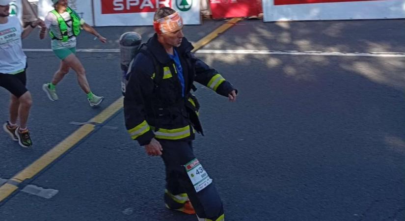 Maraton menetfelszerelésben: extrém kihívást teljesített a szombathelyi tűzoltó egy nemes célért