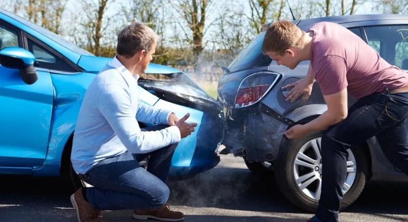Olcsóbb lett a casco, de így is kevesen kötik meg