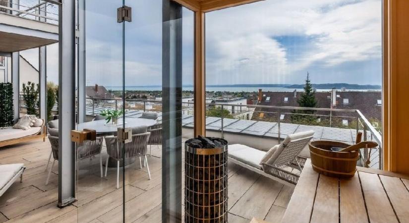 Páratlan panoráma a Balatonra – Luxusingatlan közel negyedmilliárdért