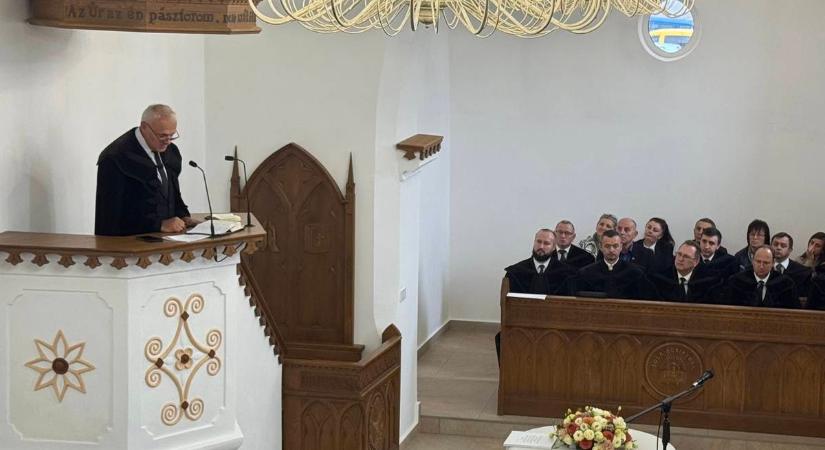 Megújult a tiszaújhelyi református templom - Teremjük a lélek gyümölcseit