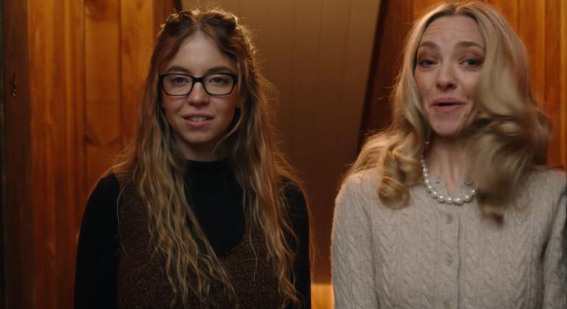 [EXKLUZÍV] Nézzétek meg nálunk először magyar szinkronnal a The Housemaid első előzetesét, amelyben Sydney Sweeney és Amanda Seyfried kicsinálják egymást idegileg!