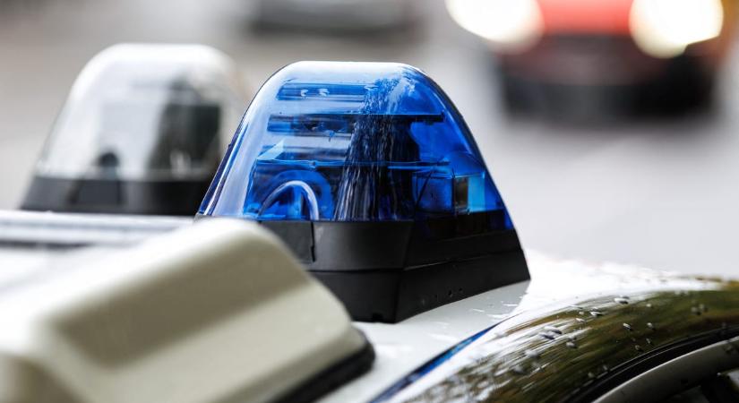 Három rendőr meghalt, mert rájuk robbantotta a házat a család, akit ki kellett lakoltatniuk