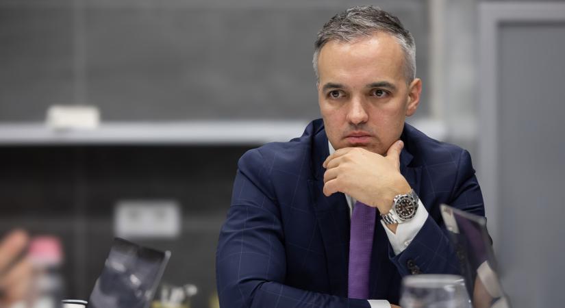 Az Újpest elnökét Jürgen Klopp-pal látták - és ez nem kamu