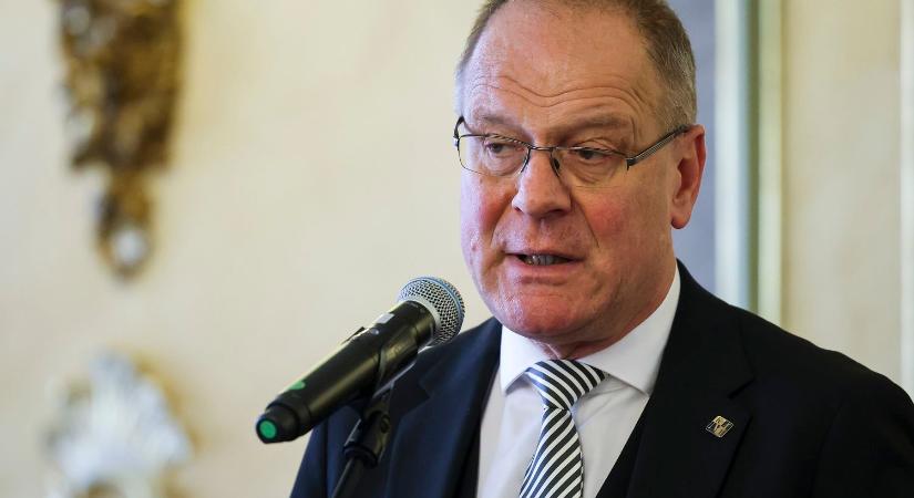 Egyre erősebb az együttműködés a kormány és az önkormányzatok között – közölte Navracsics Tibor