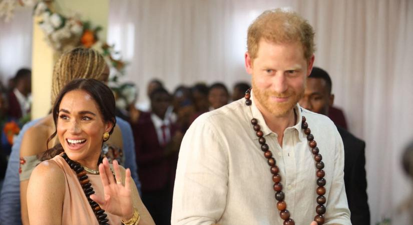 Fordulat: Meghan a családjával békülni vágyó Harry mellé áll