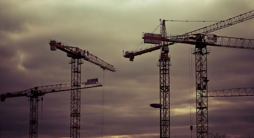 Súlyos mínuszokkal zárta a nyarat az építőipar