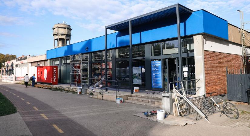 Hamarosan újra kinyit a felújított Tesco Győrben – galéria