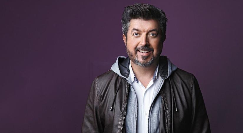László Boldizsár csobbanással indította az őszt – a 13 fokos Dunában fürdőzött a tenor