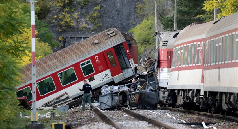 Fordulat a szlovák vonatbaleset ügyében, letartóztatták az egyik mozdonyvezetőt