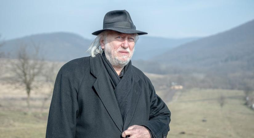 Krasznahorkai László nem beteg, csak még nem dolgozta fel, hogy Nobel-díjas