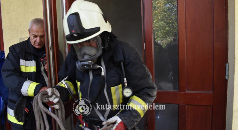Füstben gyakorlatoztak a jászsági önkéntesek