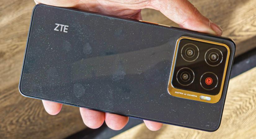 Filléres telefonok érkeztek a ZTE-től