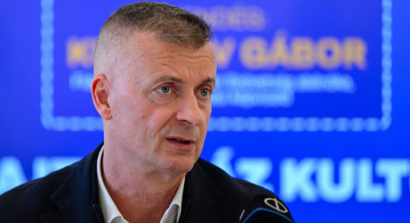 Kubatov Gábor: Kétmillió aláírás a cél!