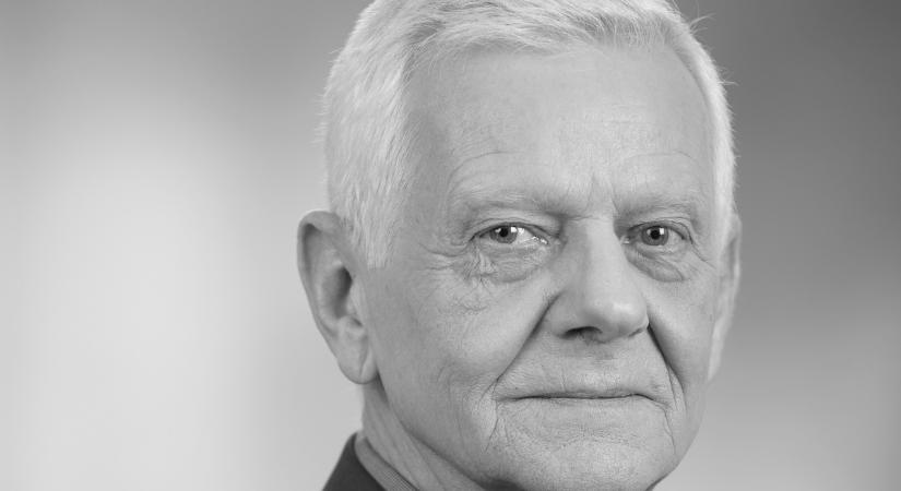 Elhunyt Ékes József