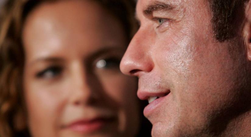 Szívszorító: John Travolta dalt írt néhai felesége születésnapjára – hallgasd meg!