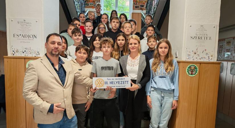 A Lánchíd suli diákjai a saját iskolájukért futottak, jutalmuk több százezer forint lett