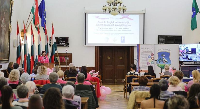 Elkeserítő adat, hogy milyen kevés nő megy el szűrésre, pedig az életük múlhat rajta