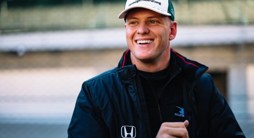 Nagyon jól sikerült Mick Schumacher első IndyCar-tesztje és bevállalná az oválpályákat is