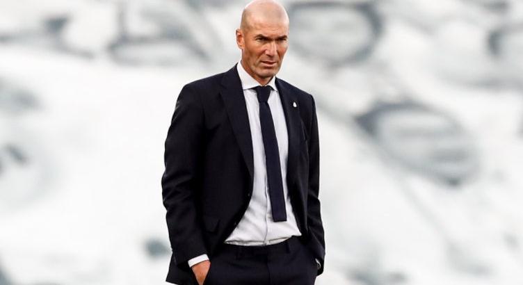 Döntöttek a madridiak Zinédine Zidane jövőjéről