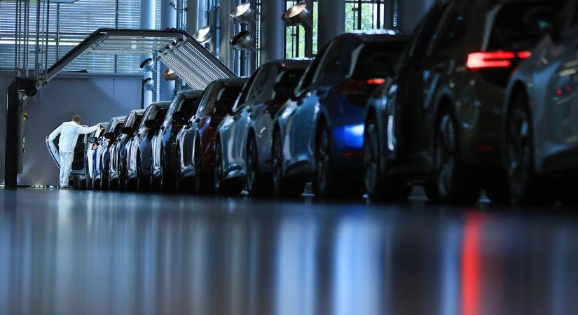 Megvan az eddigi legjobb akkumulátor az elektromos autókba: a Volkswagen dicsekszik vele, de Kínáé az érdem – egymillió kilométert is kibír