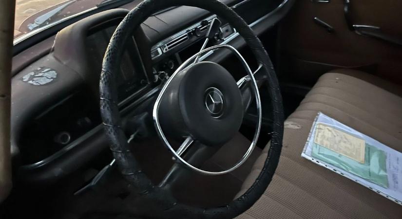 Az autócsoda újra támad! Lehet, hogy az "Opel sosem kop el", de a Merci fecskéje sem... (galéria)