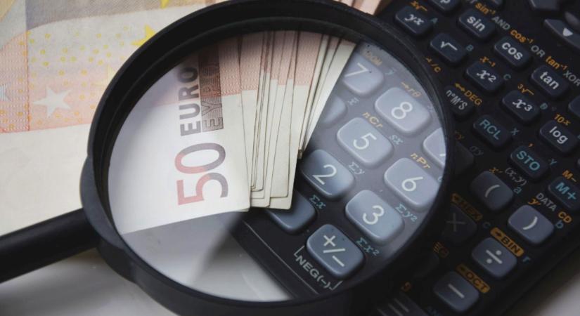 Olcsó devizaváltás, drága hibák: a Revolut-használat adóügyi buktatói