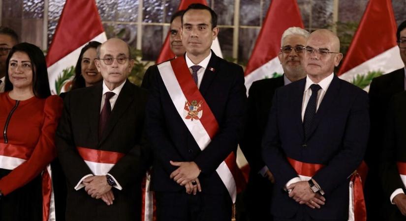Múlt héten lemondatták a kormányt, de máris kinevezték az új miniszterelnököt Peruban