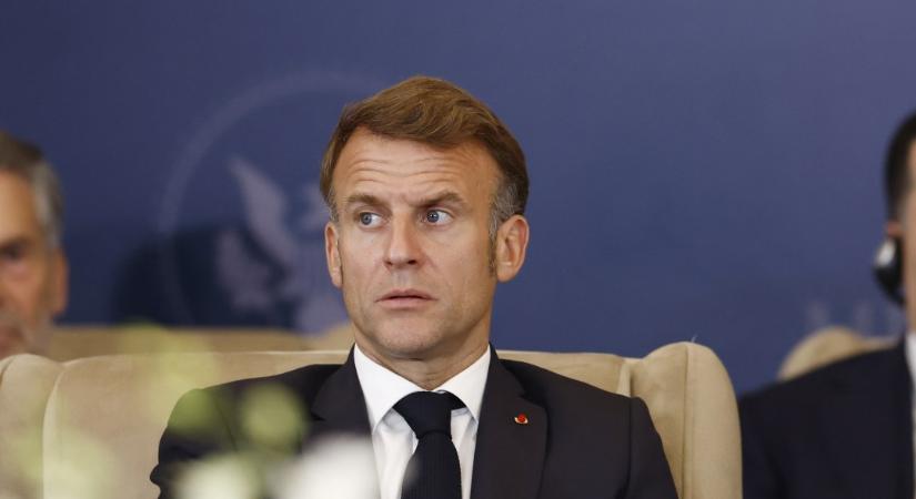 Felfüggesztik a vitatott nyugdíjreformot Franciaországban