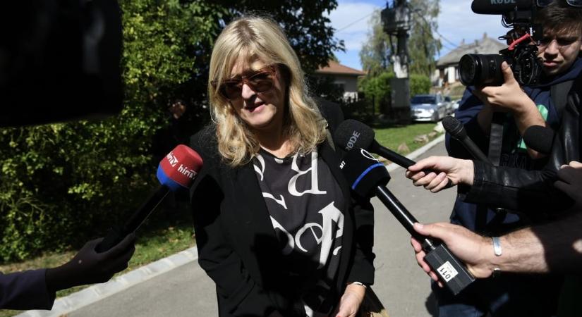 Schmidt Mária üzent Dobrev Klárának: A komcsi Apró unoka megtapasztalja majd azt a törődést, amit eddig nem kellett