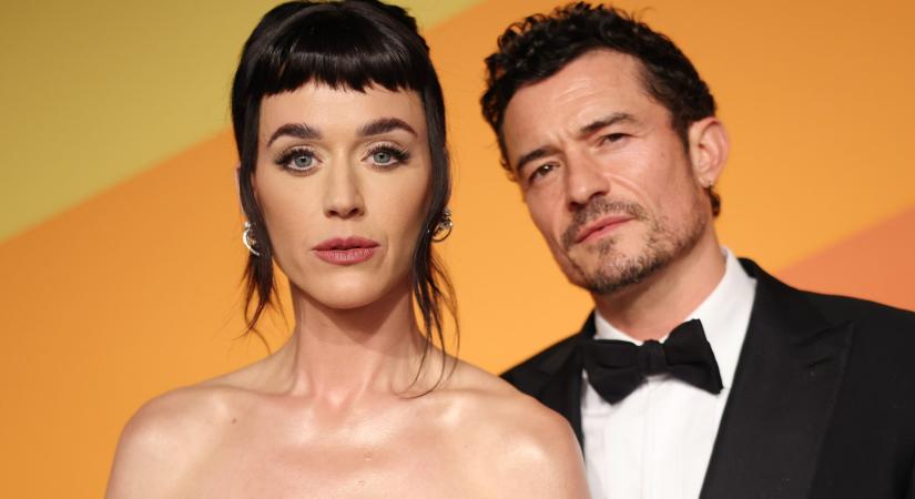 Kínos pillanat! Orlando Bloom a nézőtéren hallgatta végig, ahogy Katy Perry új szerelméről beszél koncertje közben
