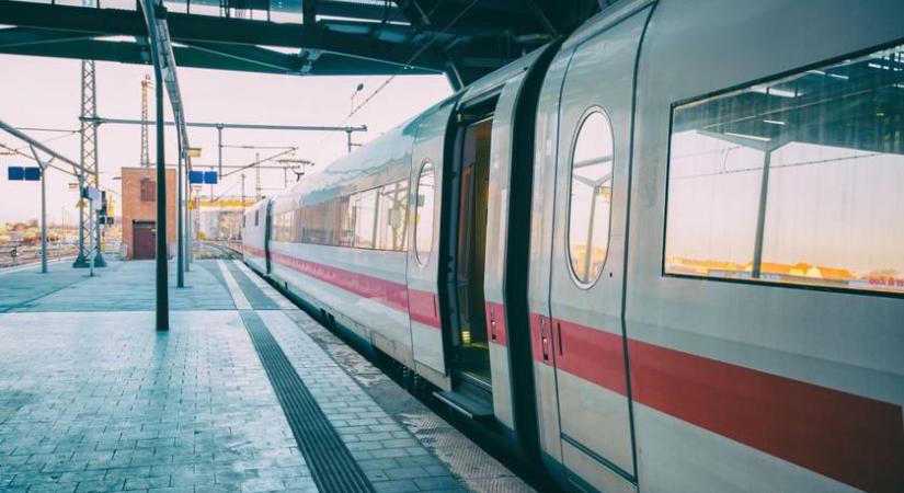 Hihetetlen, mit találtak egy német vonat első osztályú fülkéjében: a sokat tapasztalt vasutasok sem láttak még hasonlót
