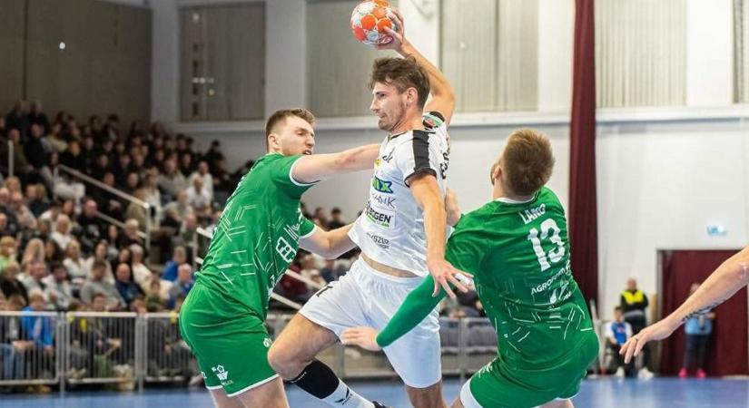 Melnyicsuk visszatért a fürediekhez