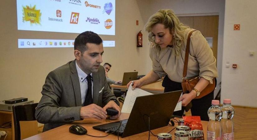 „A gyerekek ma már látják, amit a szülők sokszor nem akarnak” – gyöngyösi orvos új programja tarol
