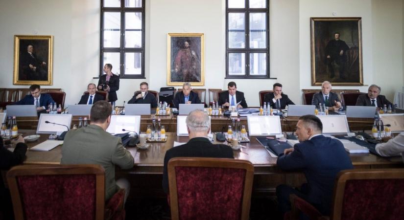 Elkészült a jelentés, amely alapján a kormány meghozhatja a legfontosabb döntéseit